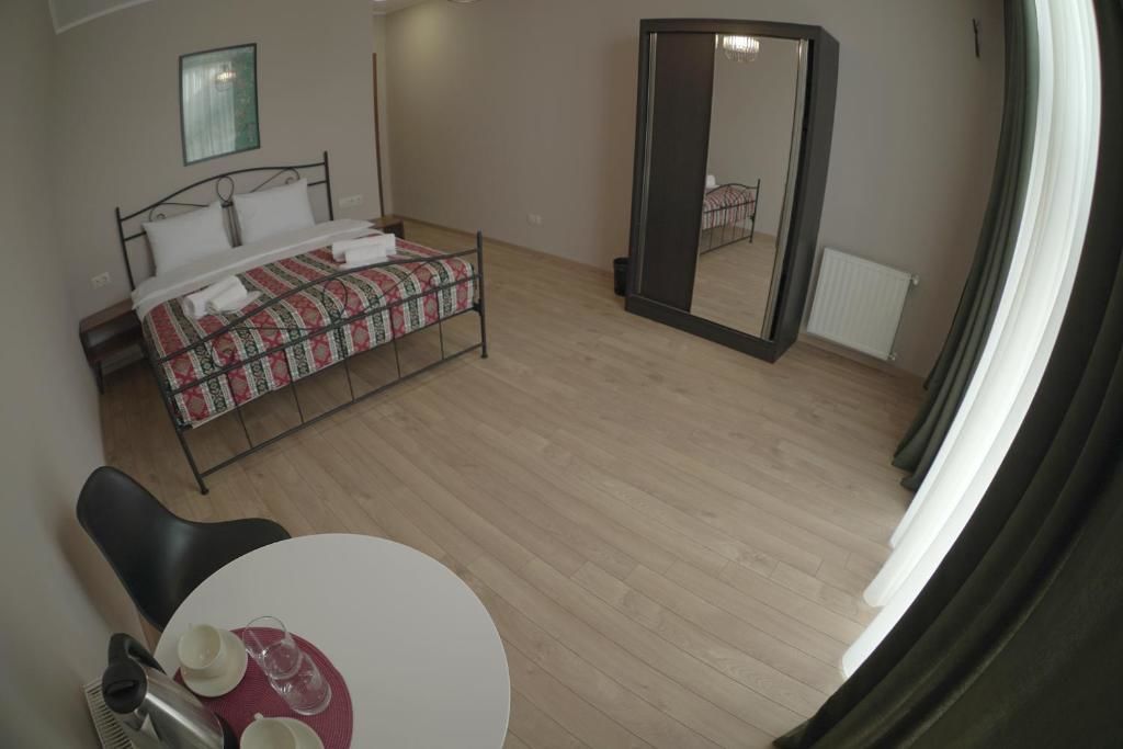 Отель Hotel Flower Тбилиси