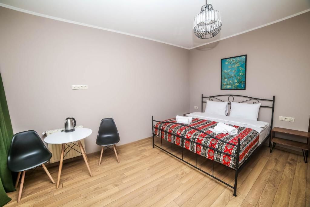 Отель Hotel Flower Тбилиси