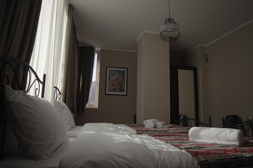 Отель Hotel Flower Тбилиси