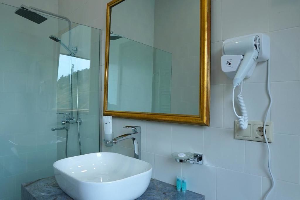 Отель Hotel Flower Тбилиси-163