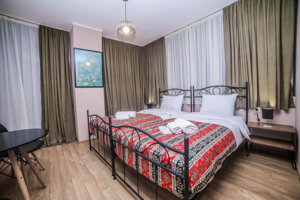 Отель Hotel Flower Тбилиси