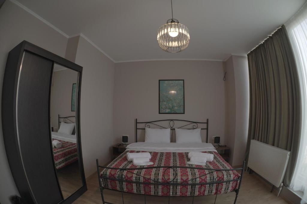 Отель Hotel Flower Тбилиси