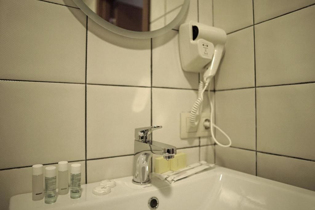 Отель Hotel Flower Тбилиси