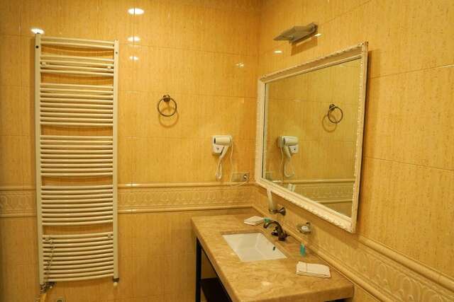 Отель Hotel Flower Тбилиси-41